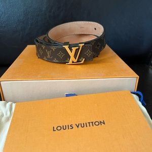 Louis Vuitton 25 MM belt
